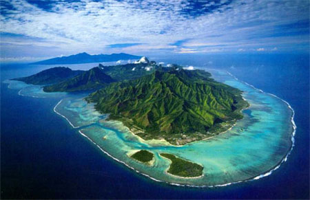 Roger Garcia: Aphrodite's Island